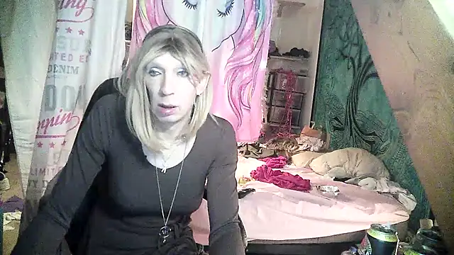 Snapshot of Ombeline1 chatting on February 2025 05:58:02 AM Ombeline1 online show from February 2025 05:58:02 AM