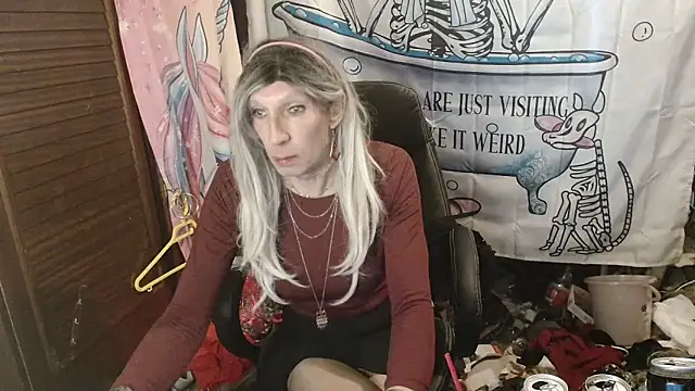 Ombeline1 online show from February 2026 01:05:02 PM