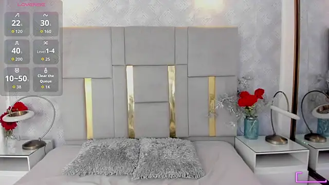 Camilaa Sanchez  online show from September 2025 12:39:02 PM