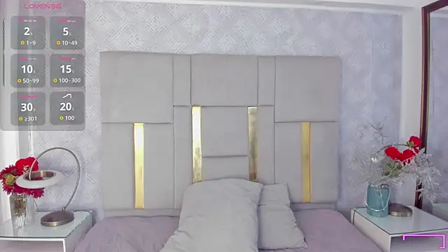 Camilaa Sanchez  online show from October 2025 12:16:02 PM