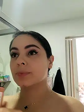 Lia Hurley online show from December 2025 04:12:02 PM