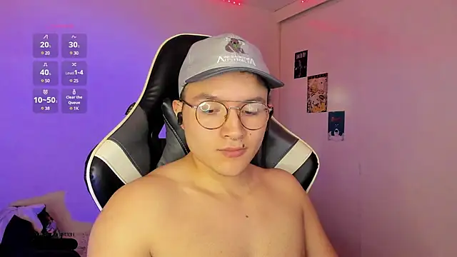 AustinSummerr online show from January 2025 03:42:01 PM