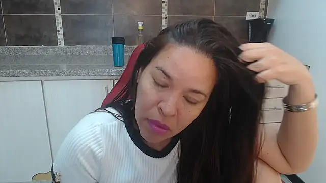 Snapshot of Lizeth_Bels chatting on July 2026 08:34:02 PM Lizeth Bels online show from July 2026 08:34:02 PM