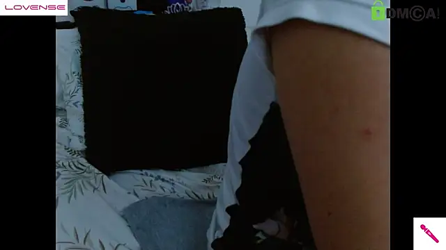 Snapshot of Hot_Candy_ chatting on February 2025 10:20:02 AM Hot Candy online show from February 2025 10:20:02 AM