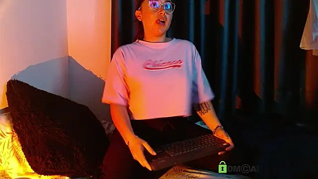 Snapshot of Hot_Candy_ chatting on September 2025 02:13:02 AM Hot Candy online show from September 2025 02:13:02 AM