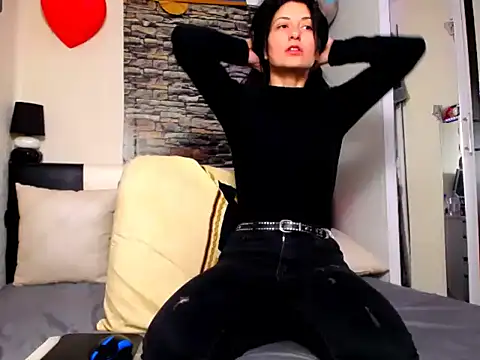 Angelique An online show from February 2025 07:33:01 AM