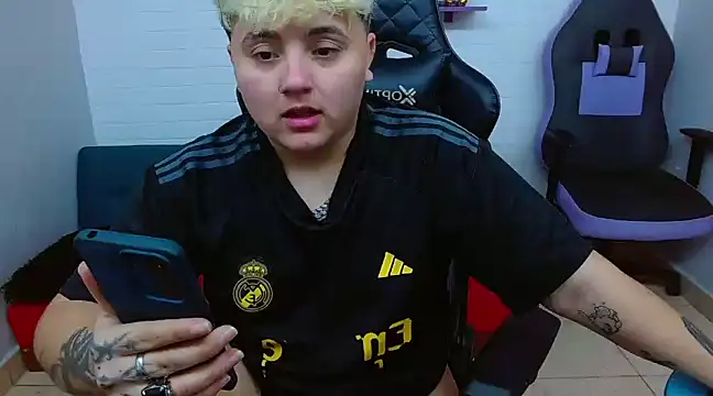 isabeautyx19 online show from January 2025 02:09:01 PM