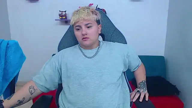 isabeautyx19 online show from January 2025 03:37:02 AM