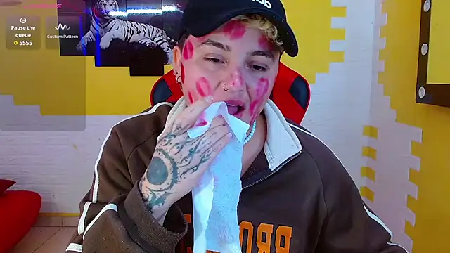 isabeautyx19 online show from March 2025 01:32:02 AM