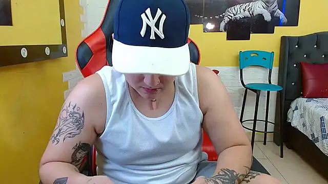 isabeautyx19 online show from September 2025 05:06:02 AM