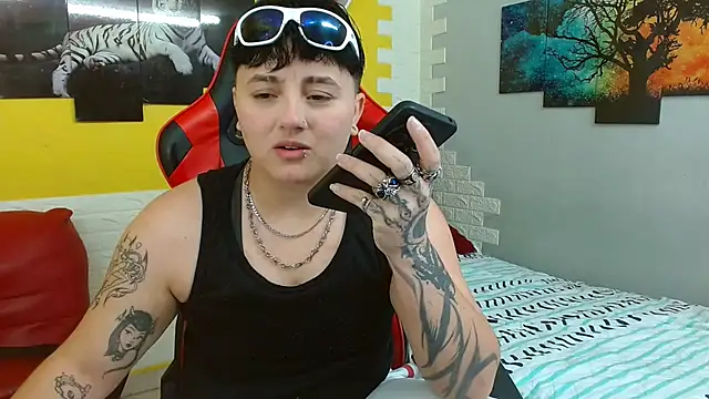 isabeautyx19 online show from October 2025 03:10:01 AM