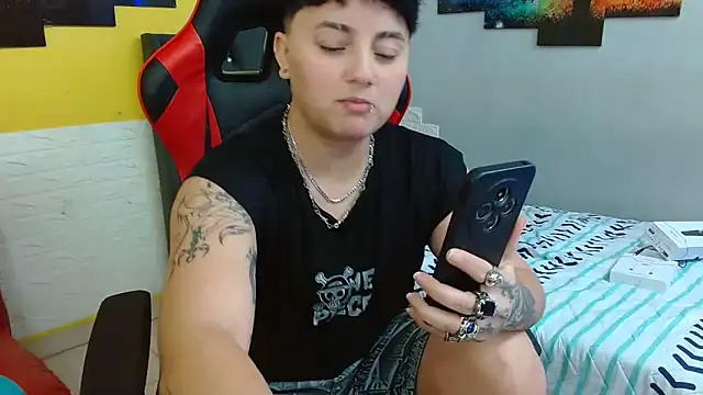 isabeautyx19 online show from October 2025 03:43:02 AM