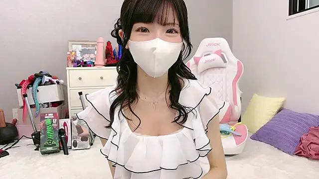 -minami- online show from April 2026 03:10:02 AM