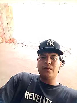 yoryisexi online show from October 2025 12:16:02 PM