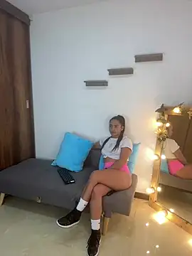 Snapshot of alexa_joonesofficial chatting on January 2025 11:43:01 PM alexa joonesofficial online show from January 2025 11:43:01 PM