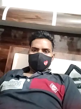 GaramchutLand96 online show from December 2024 05:52:02 PM