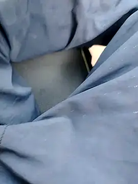 Elhhip online show from April 2026 10:15:01 PM