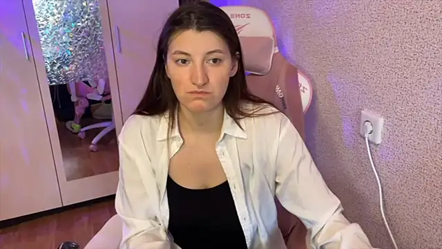 Katrin  kiss online show from March 2026 10:41:01 AM