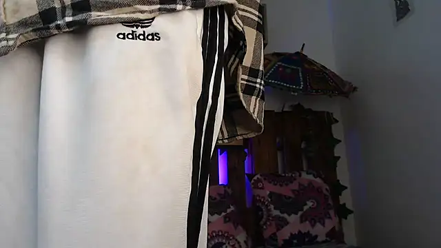 Snapshot of SARA_VAL3NTINA_ chatting on March 2025 12:15:01 AM SARA VAL3NTINA  online show from March 2025 12:15:01 AM