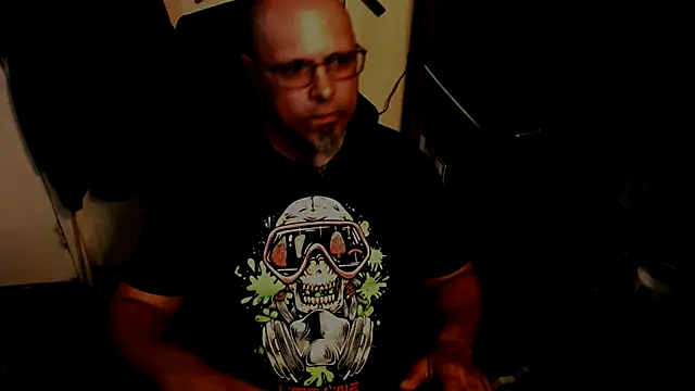 KrazyLegz online show from May 2026 06:07:02 PM