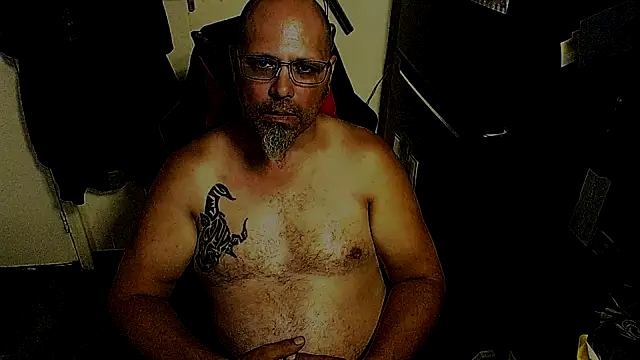 KrazyLegz online show from June 2026 02:58:02 AM