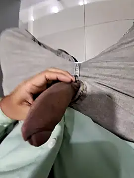 johny 69dxh online show from January 2025 11:29:02 AM