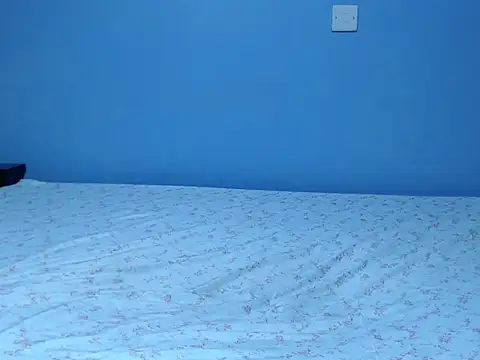 Gweneve online show from October 2025 02:06:02 AM