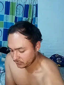 Snapshot of piton77 chatting on February 2025 03:07:02 AM piton77 online show from February 2025 03:07:02 AM