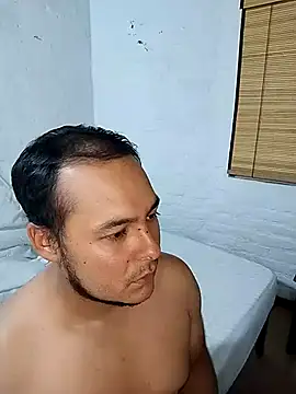 Snapshot of piton77 chatting on October 2025 10:47:02 AM piton77 online show from October 2025 10:47:02 AM