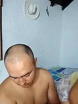 Snapshot of piton77 chatting on March 2026 09:35:01 AM piton77 online show from March 2026 09:35:01 AM