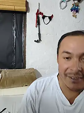 Snapshot of piton77 chatting on July 2026 10:13:02 PM piton77 online show from July 2026 10:13:02 PM
