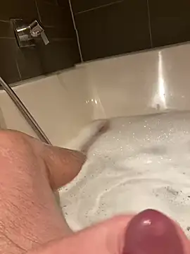 LivingLegend1978 online show from January 2025 06:28:01 PM