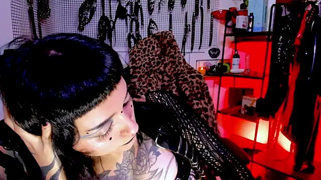 Agatha BDSM online show from October 2025 08:15:01 PM