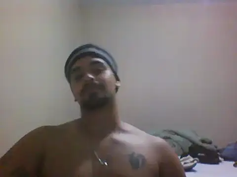 Snapshot of Xcumshot33 chatting on December 2024 03:27:02 AM Xcumshot33 online show from December 2024 03:27:02 AM