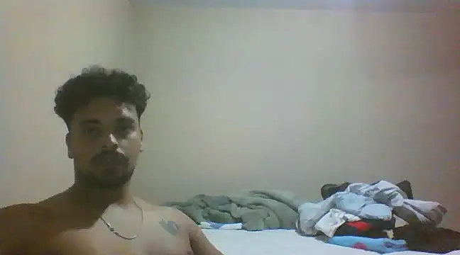 Snapshot of Xcumshot33 chatting on January 2025 04:01:01 AM Xcumshot33 online show from January 2025 04:01:01 AM
