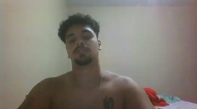 Snapshot of Xcumshot33 chatting on January 2025 01:13:01 AM Xcumshot33 online show from January 2025 01:13:01 AM