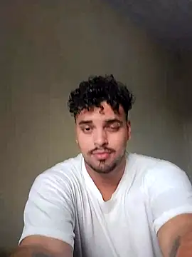 Snapshot of Xcumshot33 chatting on February 2025 08:42:02 PM Xcumshot33 online show from February 2025 08:42:02 PM