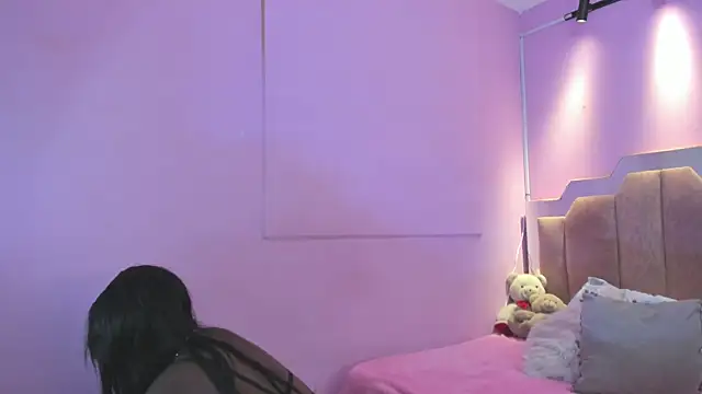 Snapshot of LoveQueen2 chatting on February 2026 11:50:01 AM LoveQueen2 online show from February 2026 11:50:01 AM