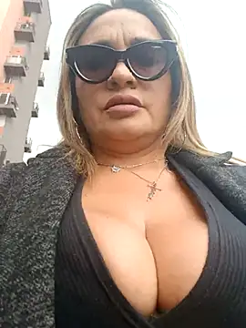 Afroditecash online show from January 2026 06:02:02 PM