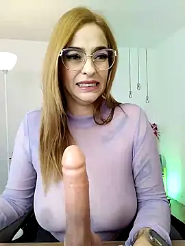 Alessandra Schmoll online show from February 2025 02:33:01 PM