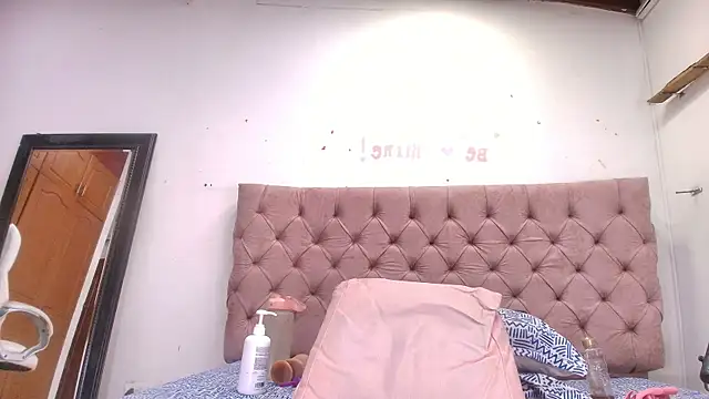 diane di online show from November 2025 07:12:01 PM