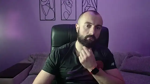 brindlefly6969 online show from October 2025 11:58:02 AM