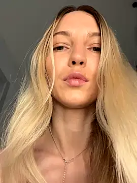 Adelina0001 online show from November 2025 02:32:01 AM