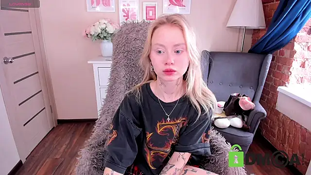 Snapshot of MalenaErnman chatting on February 2025 10:16:01 AM MalenaErnman online show from February 2025 10:16:01 AM