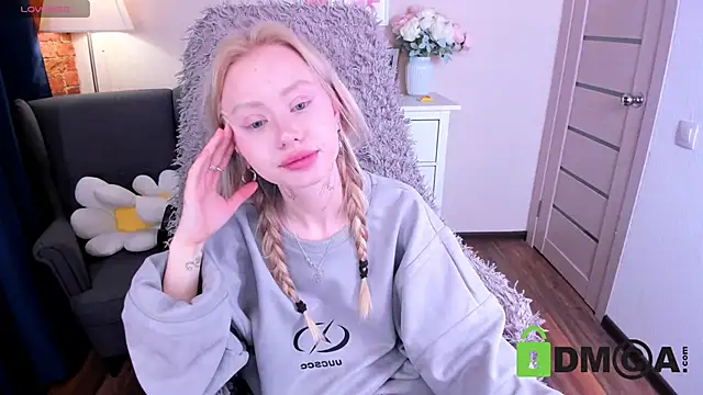 Snapshot of MalenaErnman chatting on March 2025 10:35:01 AM MalenaErnman online show from March 2025 10:35:01 AM