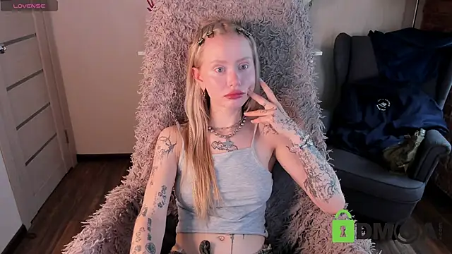 MalenaErnman online show from May 2026 10:53:02 AM