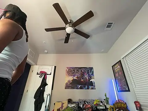 4EVAGLACIERS online show from November 2025 04:59:02 AM