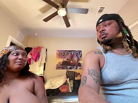 Snapshot of 4EVAGLACIERS chatting on February 2026 06:10:02 AM 4EVAGLACIERS online show from February 2026 06:10:02 AM