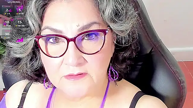 cataleya mom online show from November 2025 03:06:01 AM