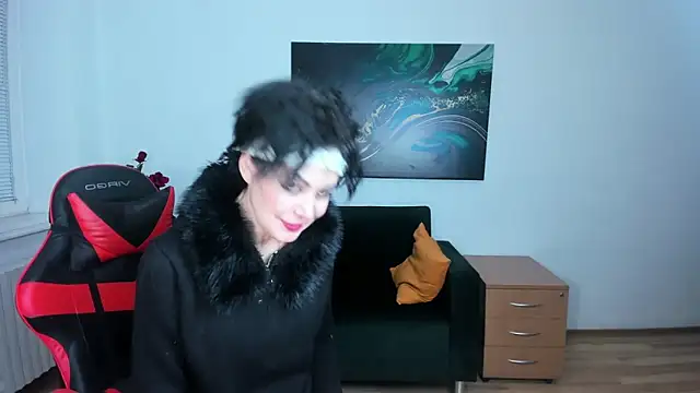 Silvia Wallec online show from March 2026 06:47:01 PM